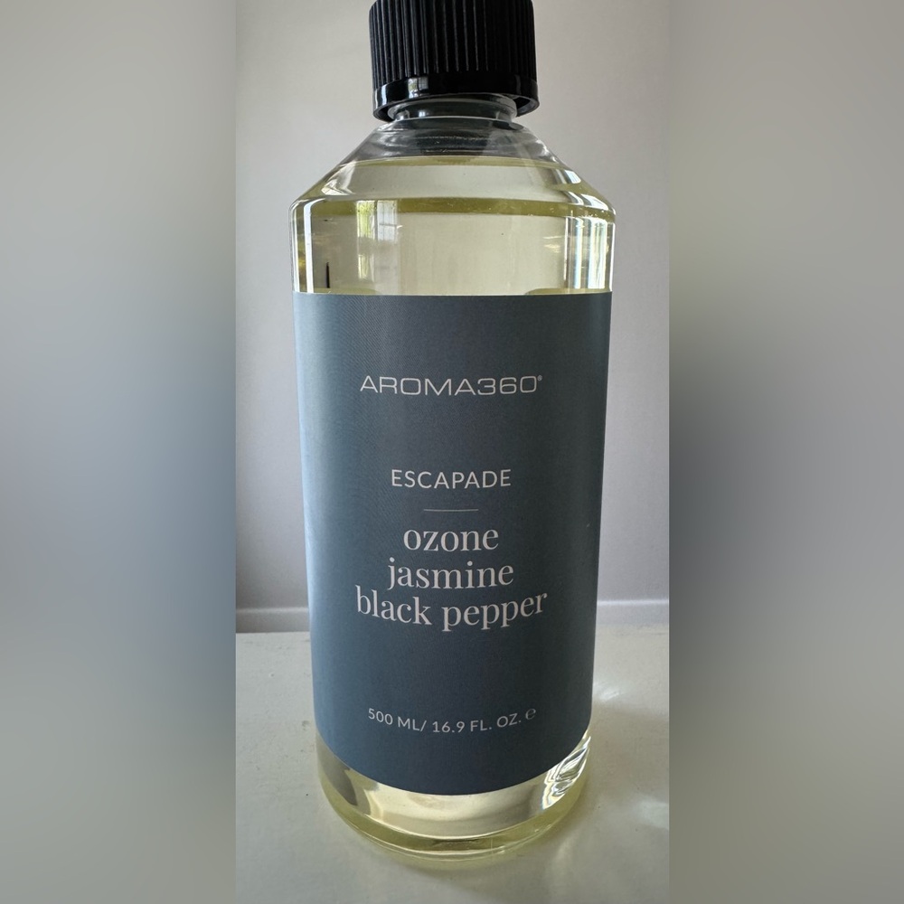 Hotel Collection Aroma360 Fragrance Oil - Gray and Clear